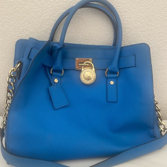 MICHAEL KORS HAMITON
SATCHEL PURSE BLUE PURSE CHAIN LOCK KEY 12"X14” - Picture 1 of 7